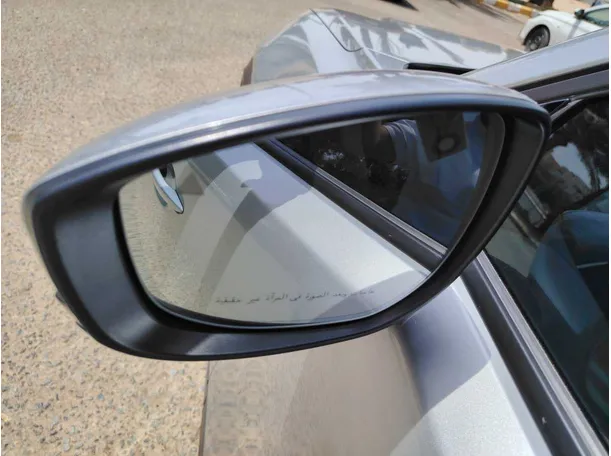 Car image 32