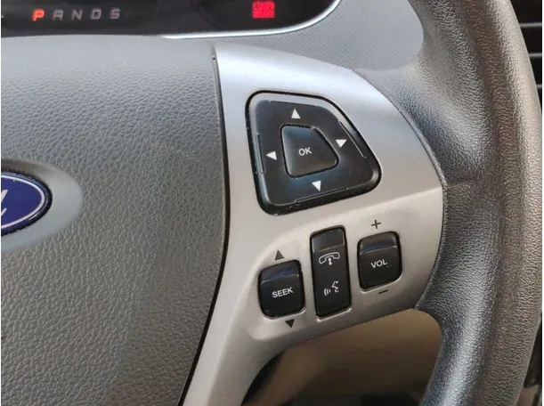 Car image 24