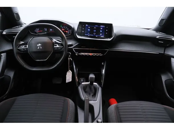 Car image 14