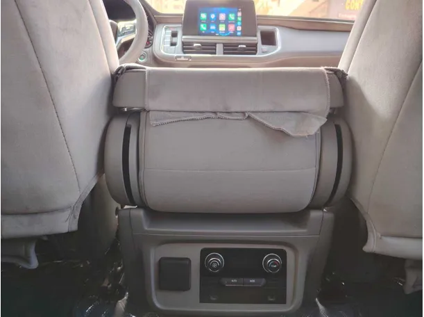 Car image 25