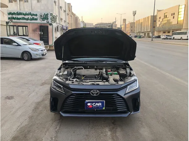 Car image 21