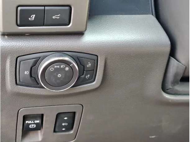 Car image 36