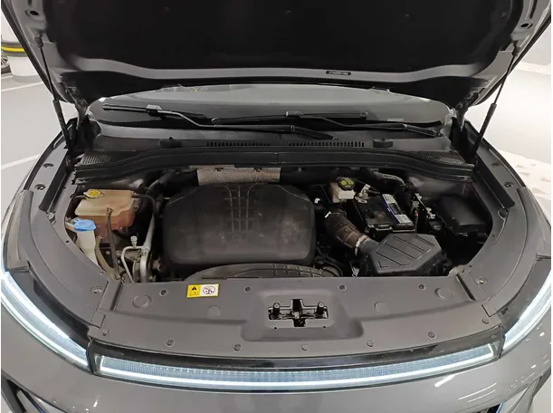 Car image 26
