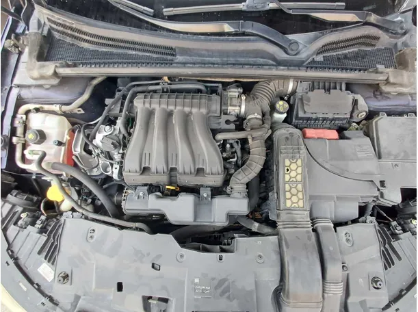 Car image 20