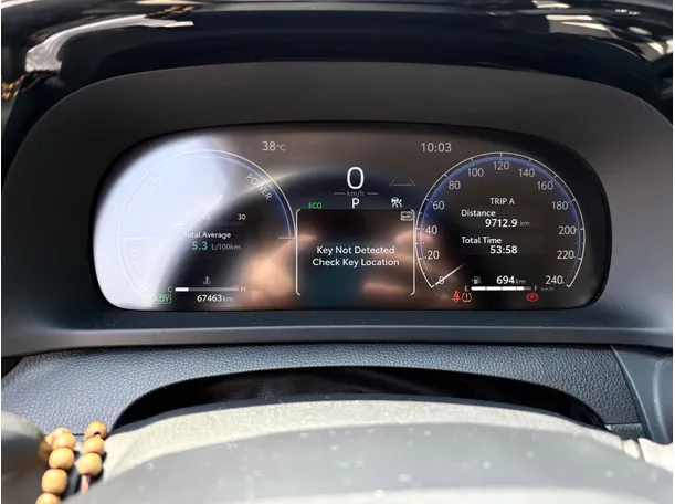 Car image 24