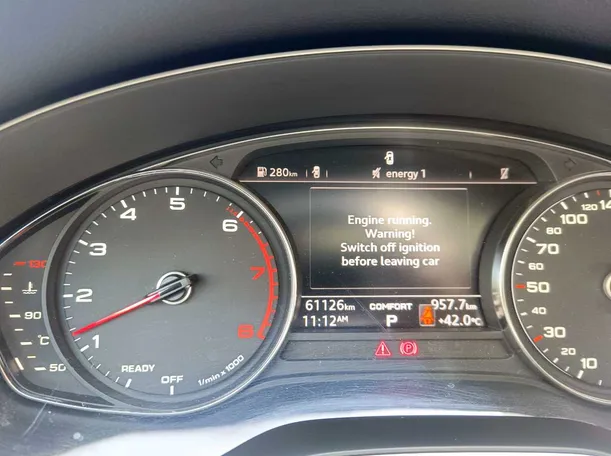 Car image 26