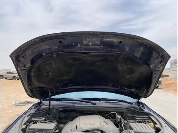 Car image 29