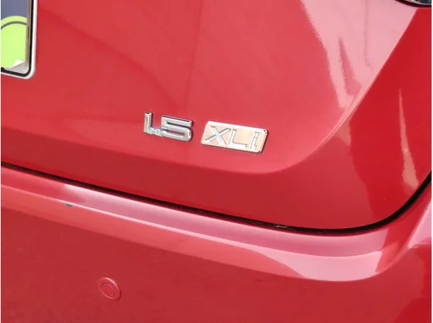 Car image 29