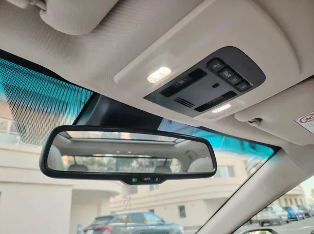 Car image 39