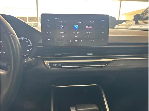 Car image 11