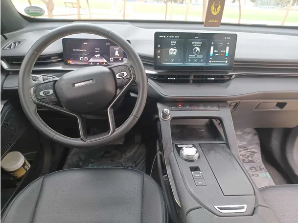 Car image 16