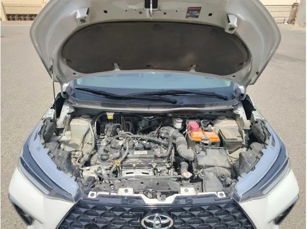 Car image 33