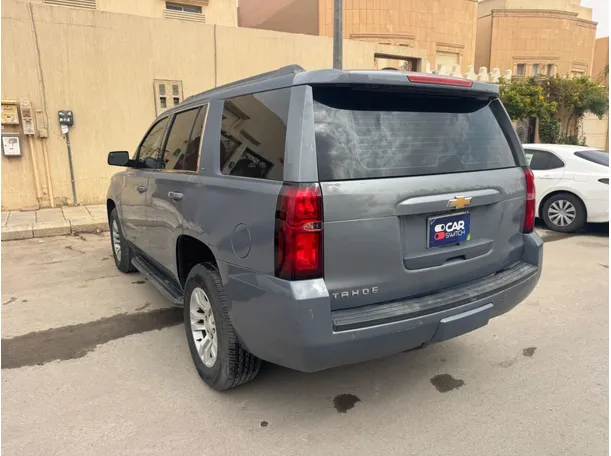 Car image 7