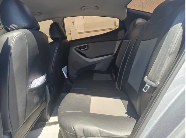 Car image 13
