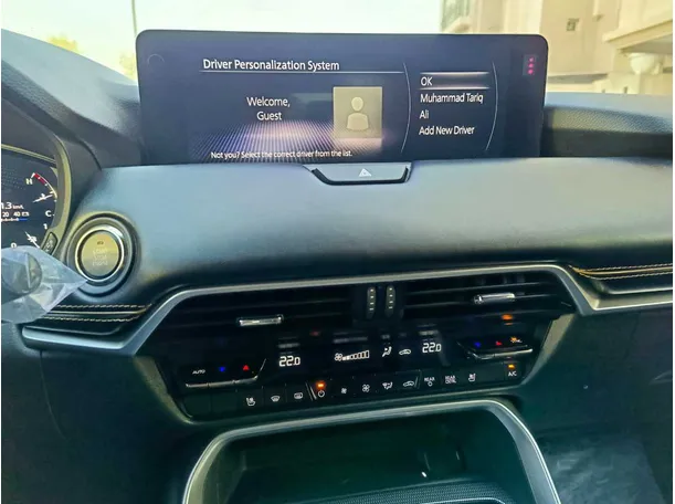 Car image 26