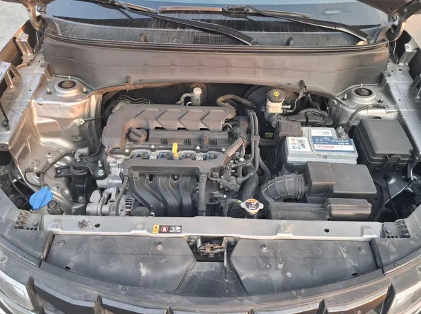 Car image 18