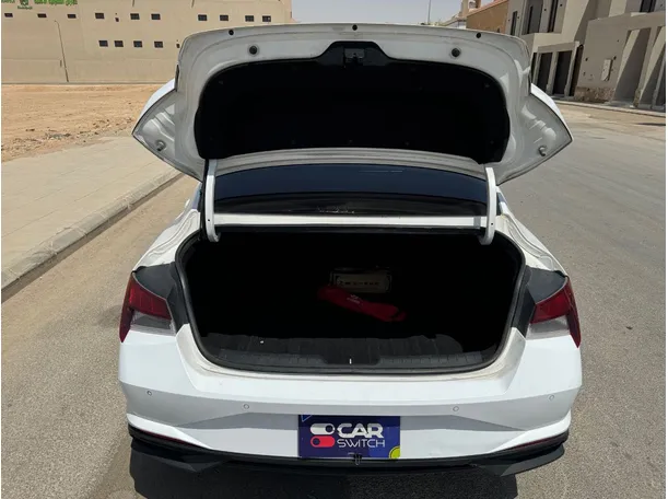 Car image 20