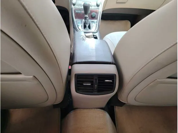 Car image 33