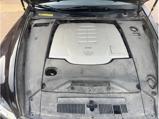 Car image 26