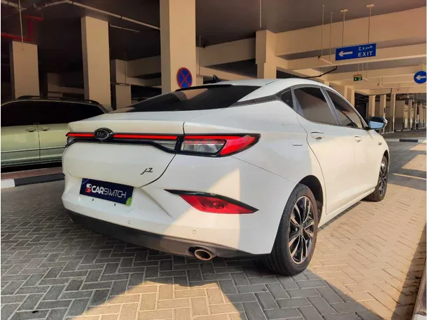 Car image 7