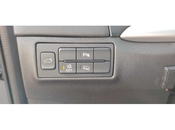 Car image 29