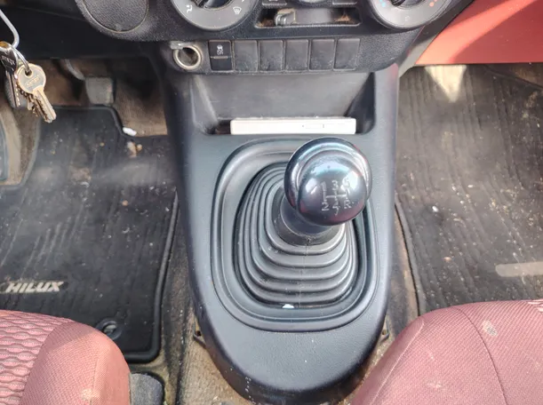 Car image 19