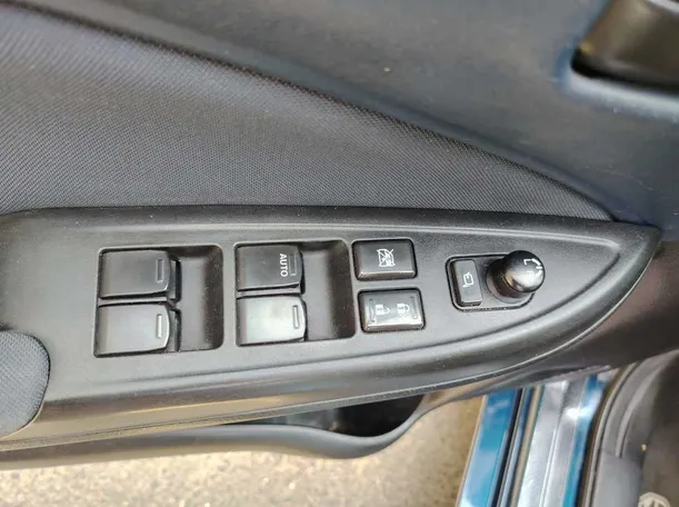 Car image 31