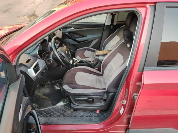 Car image 13