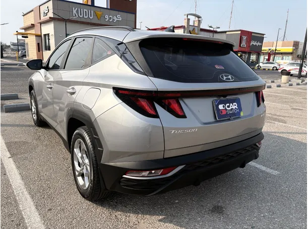 Car image 7