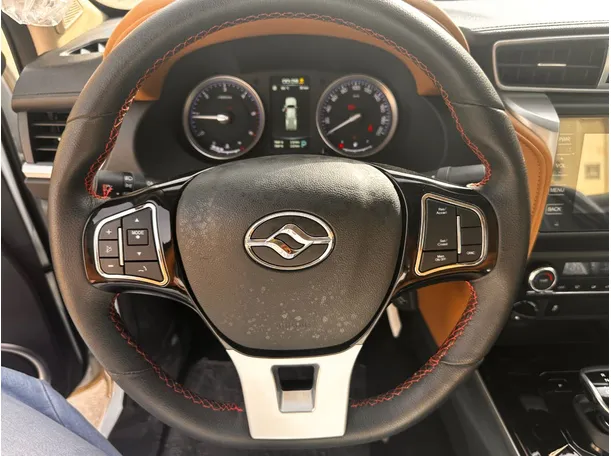 Car image 19