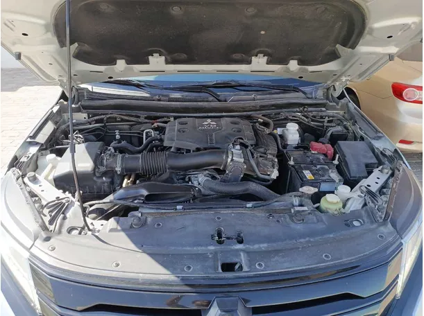Car image 24