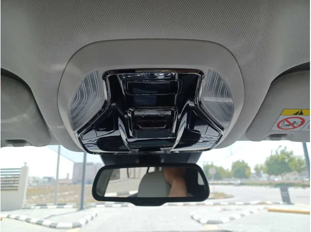Car image 23