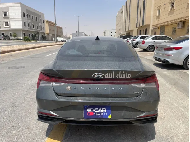Car image 6