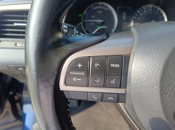 Car image 38