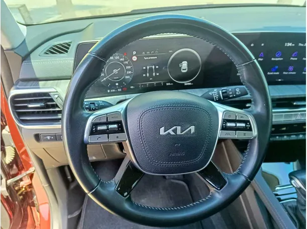 Car image 29