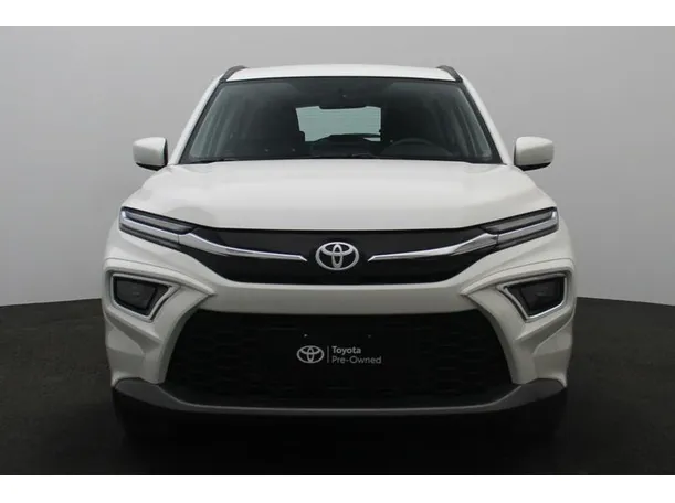 Car image 11