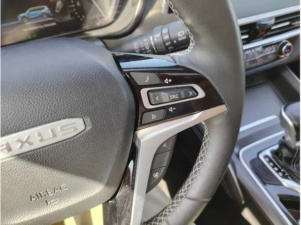 Car image 35