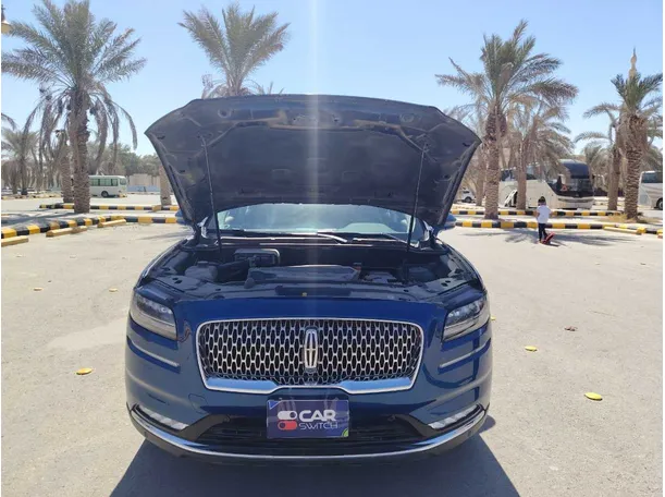 Car image 24