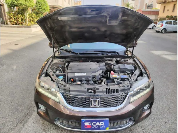 Car image 40