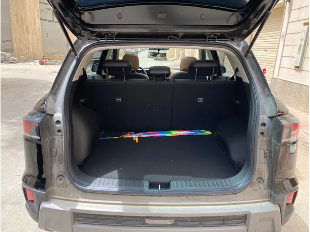 Car image 22