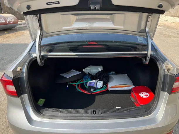 Car image 22