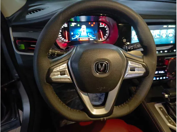 Car image 23