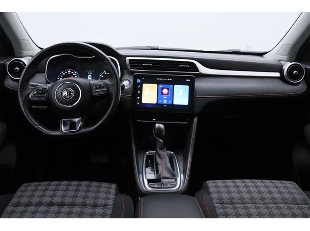 Car image 14