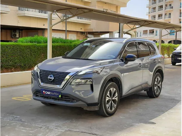 2025 نيسان اكس تريل في دبي