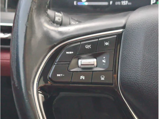 Car image 33