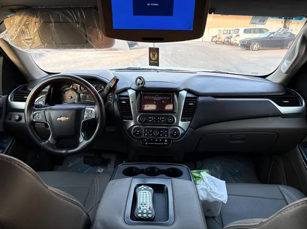 Car image 21