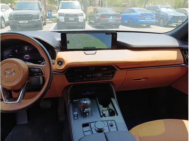 Car image 15