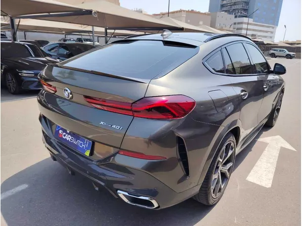 Car image 5