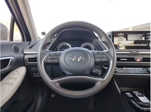 Car image 21