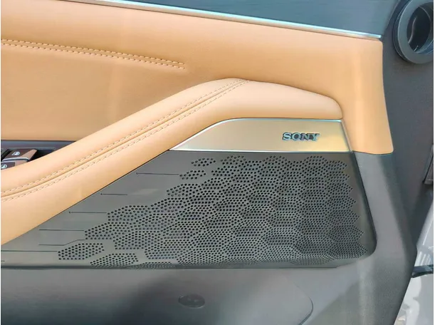 Car image 42